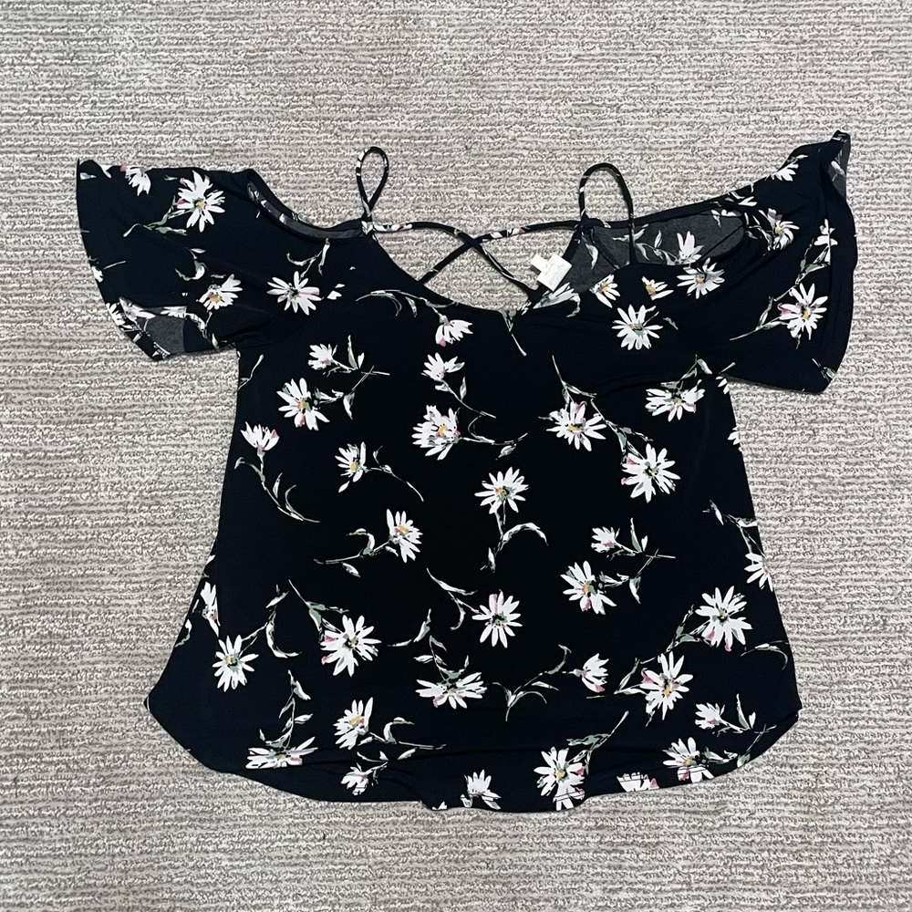 Kaileigh Women’s Medium Floral Print Top